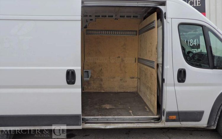 PEUGEOT BOXER PREMIUM L4H2 435 BHDI BLANC GH-275-ZC