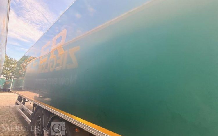 FRUEHAUF SEMI REMORQUE FOURGON  GP-205-VZ