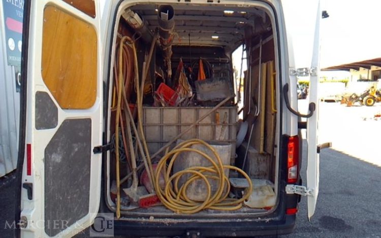 VOLKSWAGEN CRAFTER 177 CV L3H3  GR-441-MW