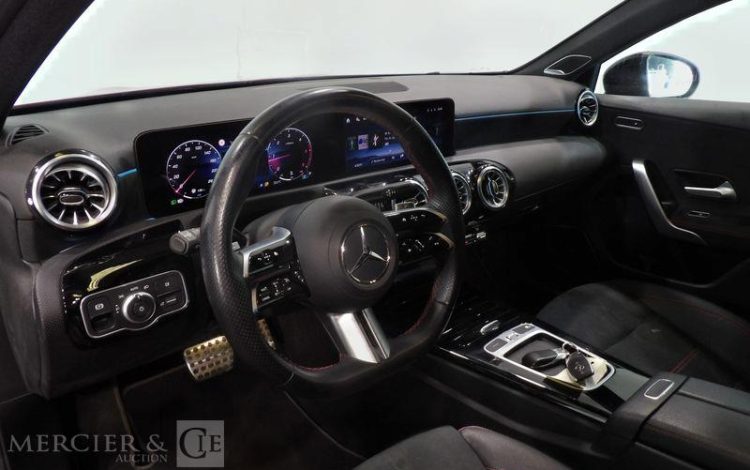 MERCEDES CLASSE A 200D ROUGE GX-989-YW