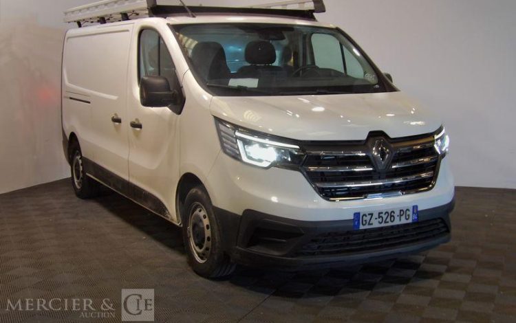 RENAULT TRAFIC GCF L2H1 3T BLUE DCI 130 E6  GZ-526-PG