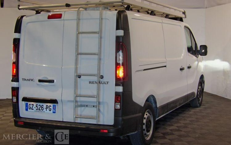RENAULT TRAFIC GCF L2H1 3T BLUE DCI 130 E6  GZ-526-PG