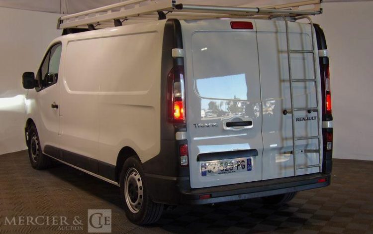 RENAULT TRAFIC GCF L2H1 3T BLUE DCI 130 E6  GZ-526-PG