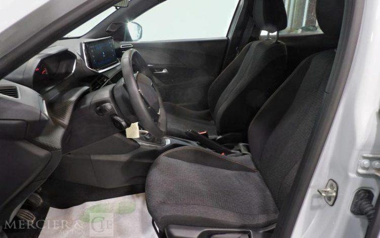 PEUGEOT 2008 BLANC HD-199-BK