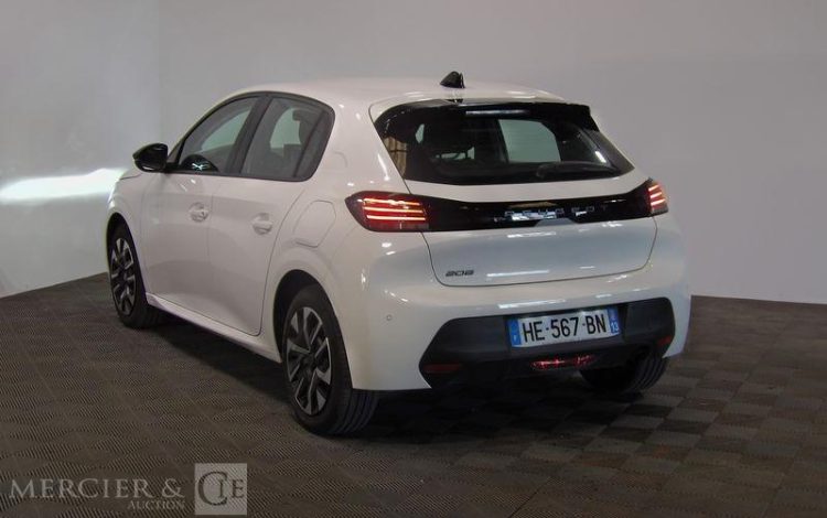 PEUGEOT 208 STE BLANC HE-567-BN