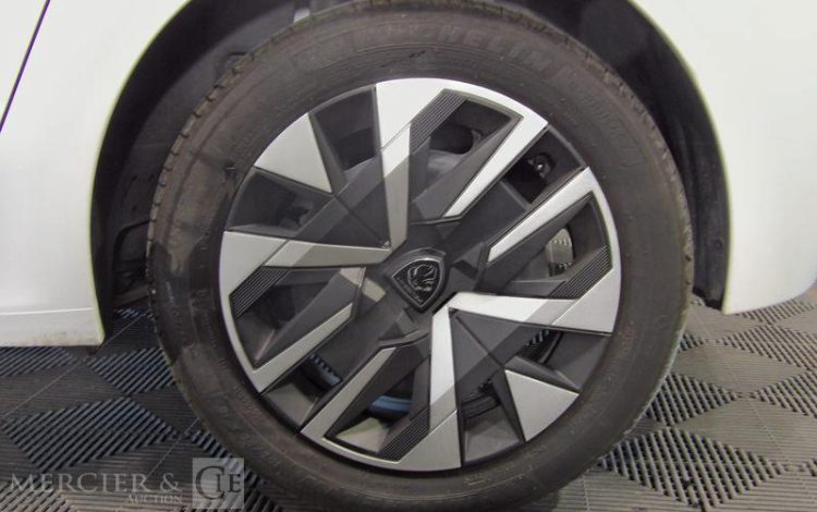 PEUGEOT 208 STE BLANC HE-567-BN