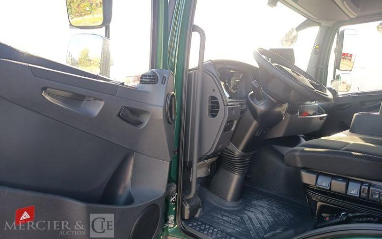 MERCEDES ATEGO 1324 NL 4X2  HJ-687-FF