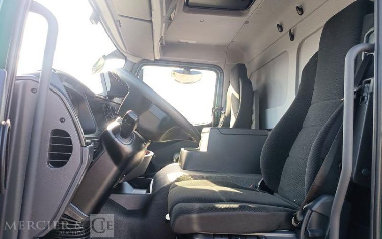 MERCEDES ATEGO 1324 NL 4X2  HJ-687-FF