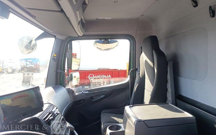 MERCEDES ATEGO 1324 NL 4X2  HJ-687-FF