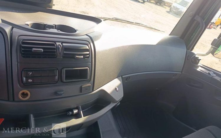 MERCEDES ATEGO 1324 NL 4X2  HJ-687-FF