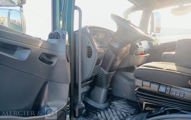 MERCEDES ATEGO 1324 NL 4X2  HJ-781-FF