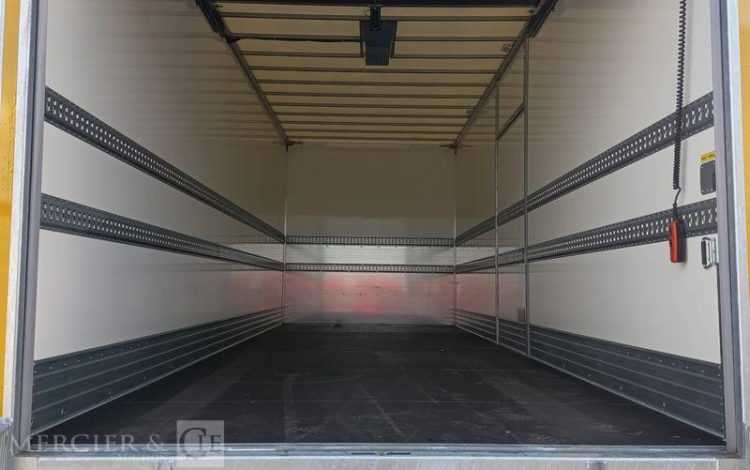 MERCEDES ATEGO 1324 NL 4X2  HJ-781-FF