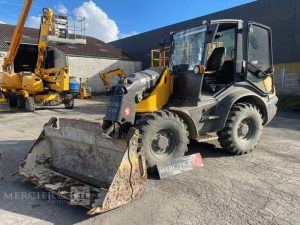 MECALAC CHARGEUSE ARTICULEE AS 700 SUR ROUES – 7,5 TONNES – 2924 HEURES – ANNEE 2020  MECAS700