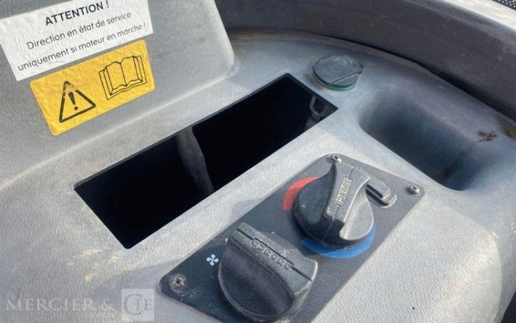 MECALAC CHARGEUSE ARTICULEE AS 700 SUR ROUES – 7,5 TONNES – 2924 HEURES – ANNEE 2020  MECAS700