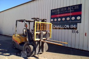 TEU CHARIOT FRONTAL FD25T  N26S-00109