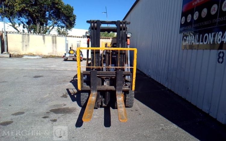 TEU CHARIOT FRONTAL FD25T  N26S-00113