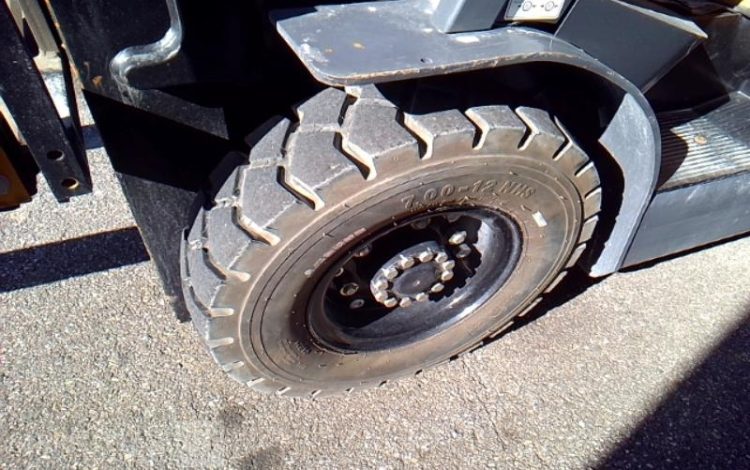 TEU CHARIOT FRONTAL FD25T  N26S-00113