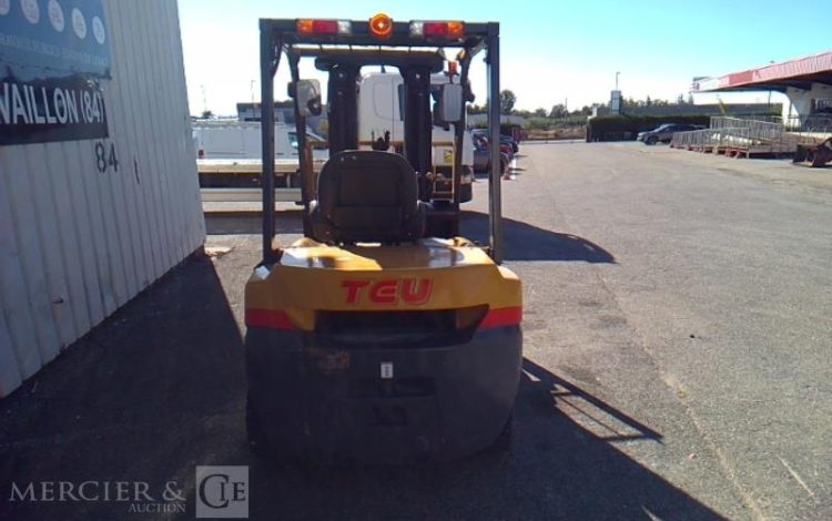 TEU CHARIOT FRONTAL FD25T  N26S-00113